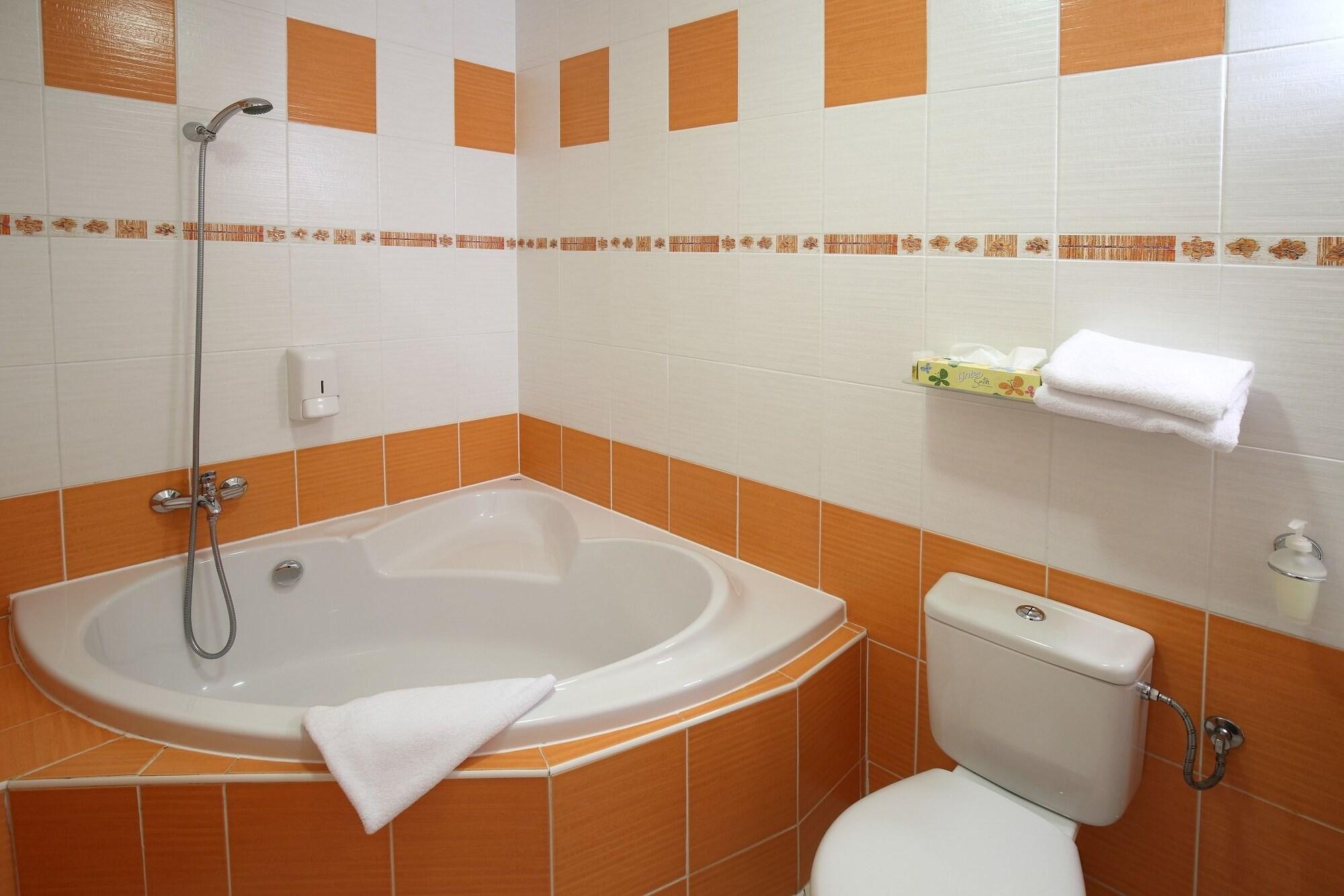 Hotel Palace Plzeň Kültér fotó