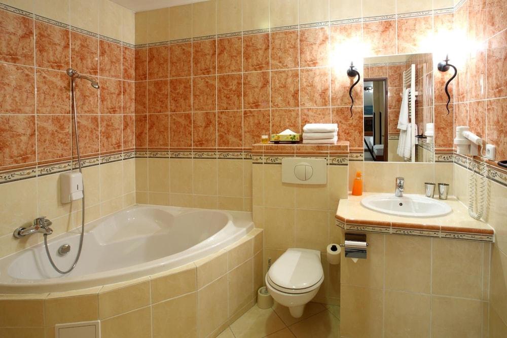 Hotel Palace Plzeň Kültér fotó