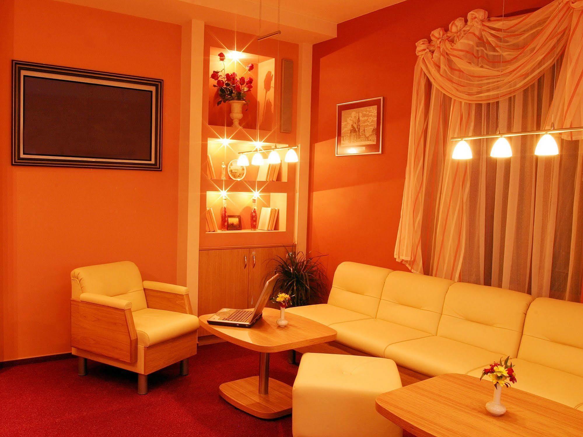 Hotel Palace Plzeň Kültér fotó